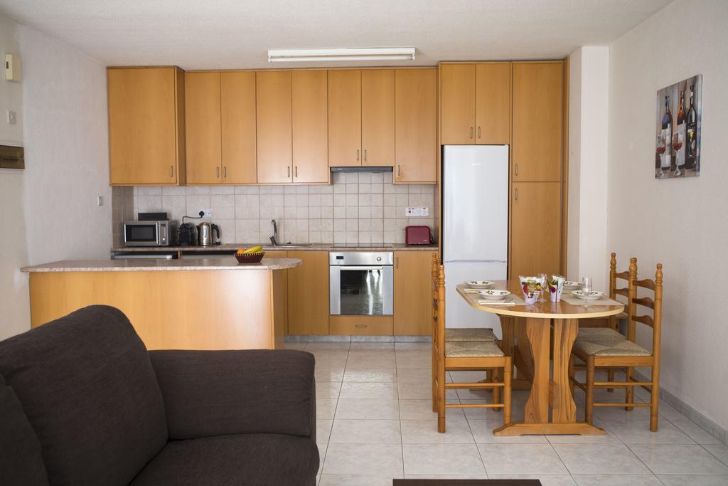 Ambelones Apartments Писсури Экстерьер фото