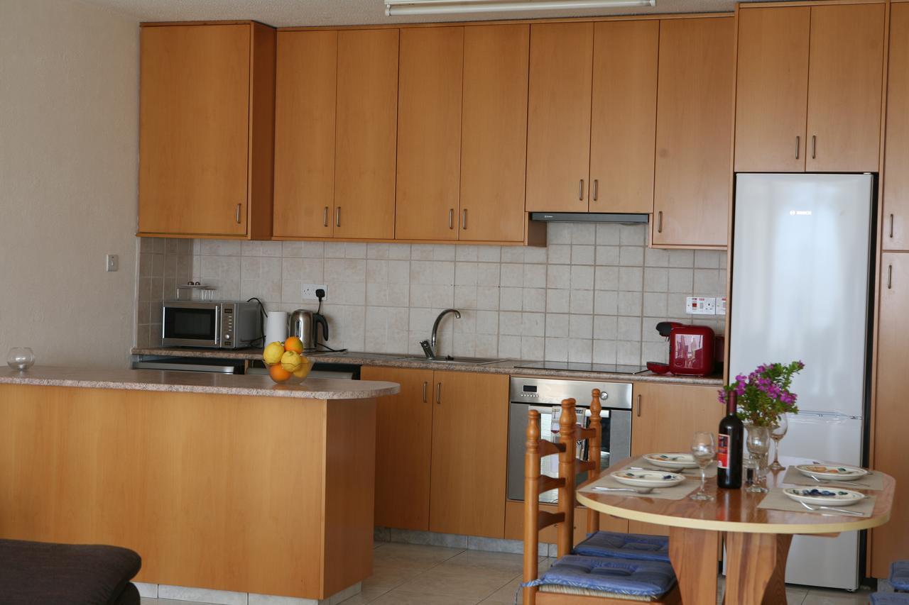 Ambelones Apartments Писсури Экстерьер фото